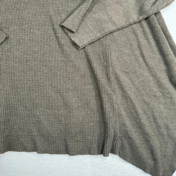 T.La Sweater Womens Size Medium Taupe Shark Bite Long Sleeve - Picture 6 of 6